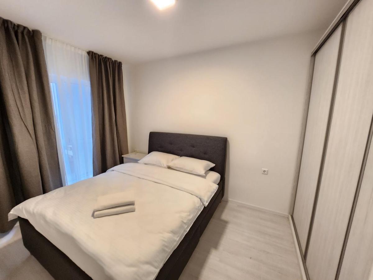 Grand Look & Best Location For Business On Бухарест Экстерьер фото